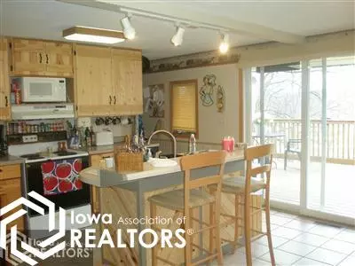 2152 C Ave, Garwin, IA 50632 photo 4