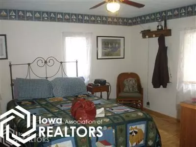 2152 C Ave, Garwin, IA 50632 photo 8