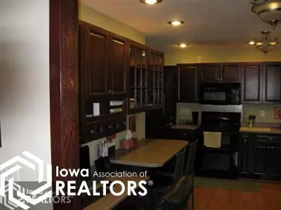 313 E Station St, Baxter, IA 50028 photo 10