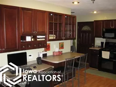 313 E Station St, Baxter, IA 50028 photo 11