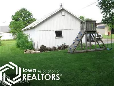313 E Station St, Baxter, IA 50028 photo 7