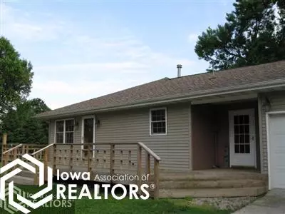 313 E Station St, Baxter, IA 50028 photo 3