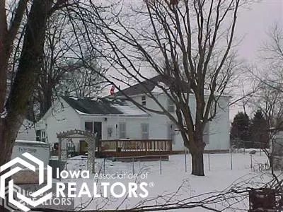 701 E 8th St, Vinton, IA 52349 photo 9