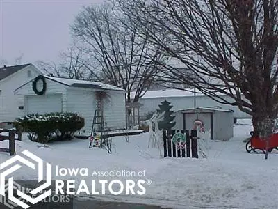 701 E 8th St, Vinton, IA 52349 photo 8