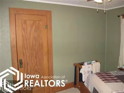 315 E State St, Baxter, IA 50028 photo 17
