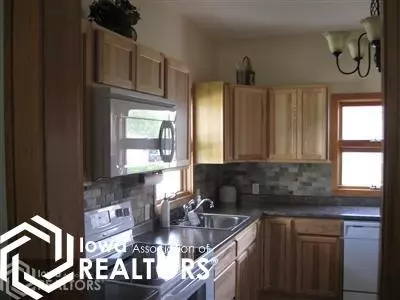 315 E State St, Baxter, IA 50028 photo 13