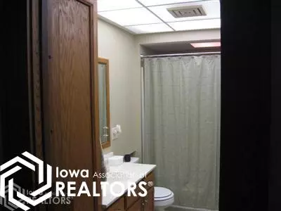 315 E State St, Baxter, IA 50028 photo 20