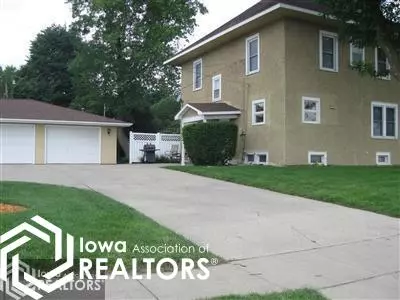 315 E State St, Baxter, IA 50028 photo 5