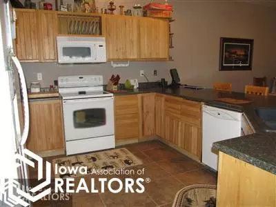 1353 280th St, Garwin, IA 50632 photo 6