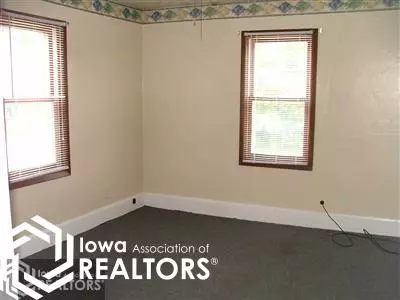 401 4th St, Garwin, IA 50632 photo 11