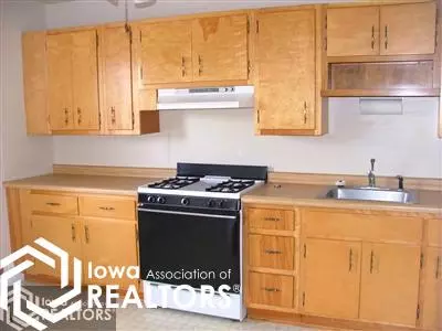 401 4th St, Garwin, IA 50632 photo 9