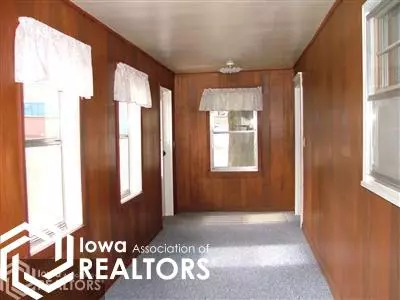 401 4th St, Garwin, IA 50632 photo 3