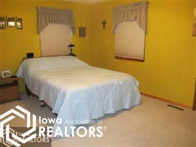 202 2nd St, Garwin, IA 50632 photo 7