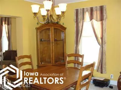 701 3rd St, Sully, IA 50251 photo 5