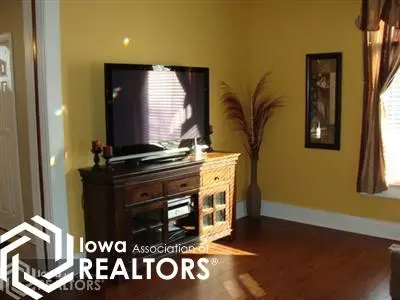 701 3rd St, Sully, IA 50251 photo 9