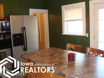 701 3rd St, Sully, IA 50251 photo 4