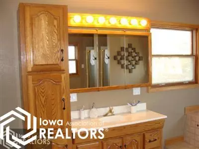 701 3rd St, Sully, IA 50251 photo 14