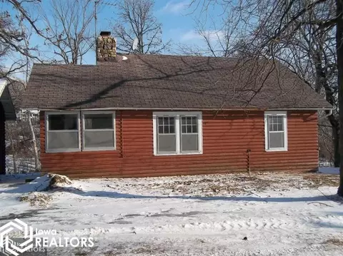 2140 C Ave, Garwin, IA 50632 photo 1