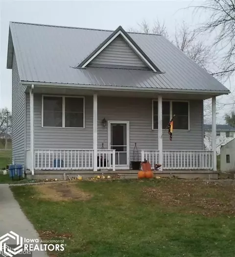 608 E Pershing, Brooklyn, IA 52211 photo 1