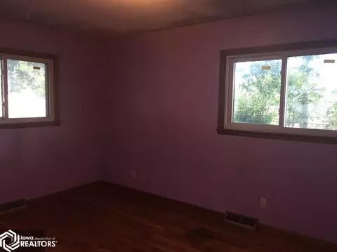 742 Circle Dr, Conrad, IA 50621 photo 10