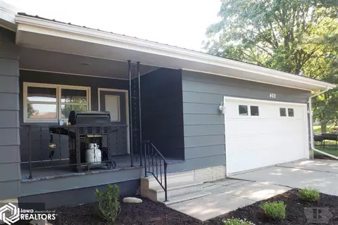402 E Walnut St, Conrad, IA 50621 photo 2