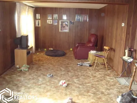 507 E Main St, Shellsburg, IA 52332 photo 6