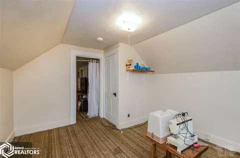 112 E 2nd, Brooklyn, IA 52211 photo 18