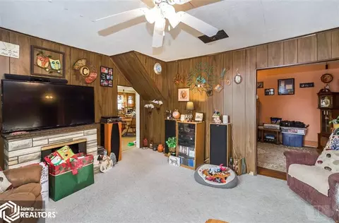 112 E 2nd, Brooklyn, IA 52211 photo 8
