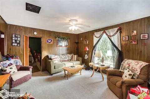 112 E 2nd, Brooklyn, IA 52211 photo 7