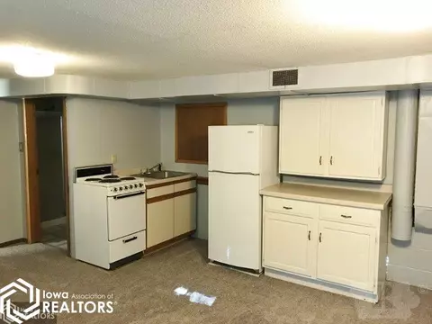 313 Charles St, Conrad, IA 50621 photo 18