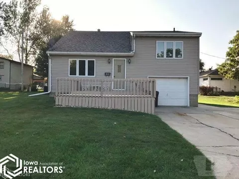 313 Charles St, Conrad, IA 50621 photo 1