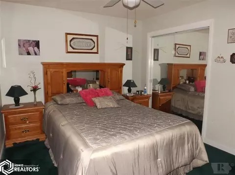 122 E Oakwood Dr, Conrad, IA 50621 photo 14