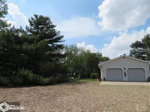 29691 Hawk Ave, Conrad, IA 50621 photo 2