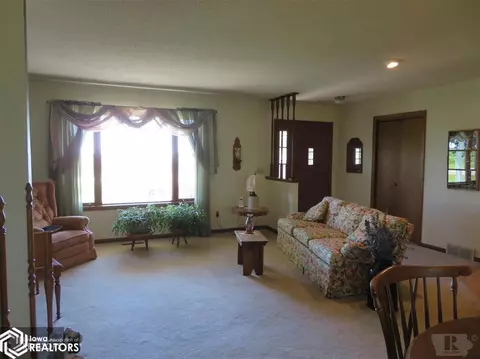 29691 Hawk Ave, Conrad, IA 50621 photo 11