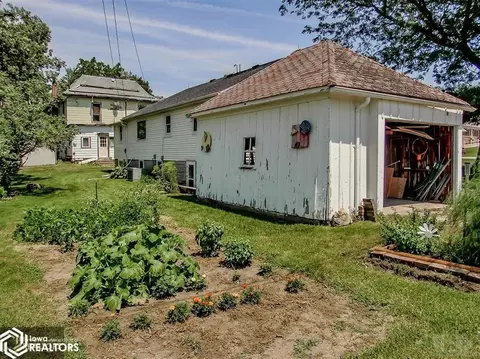 403 3rd St, Garwin, IA 50632 photo 27