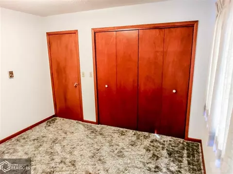 118 E High St, Conrad, IA 50621 photo 11
