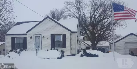 309 E Center St, Conrad, IA 50621 photo 1