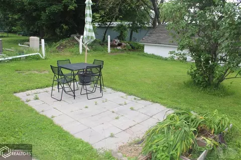 405 E Ave, Vinton, IA 52349 photo 18