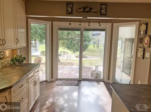 5711 Michael Dr NE, Cedar Rapids, IA 52411 photo 13