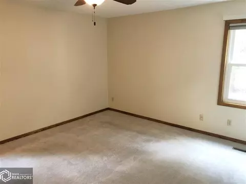 5711 Michael Dr NE, Cedar Rapids, IA 52411 photo 19