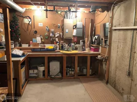5711 Michael Dr NE, Cedar Rapids, IA 52411 photo 38