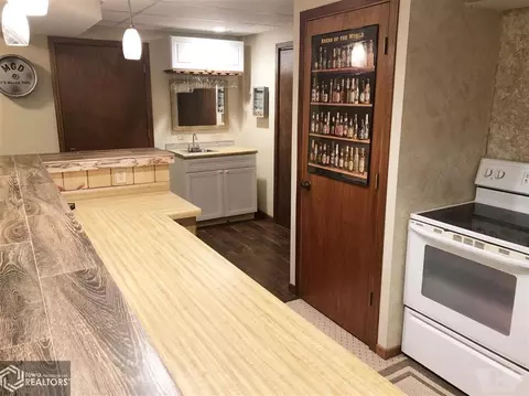 5711 Michael Dr NE, Cedar Rapids, IA 52411 photo 32
