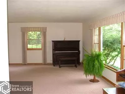 409 Hackberry Ln, Conrad, IA 50621 photo 6