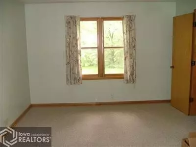 409 Hackberry Ln, Conrad, IA 50621 photo 13