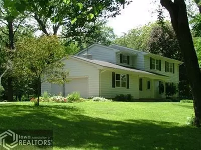 409 Hackberry Ln, Conrad, IA 50621 photo 1