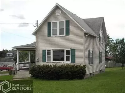 504 Locust, Deep River, IA 52222 photo 3