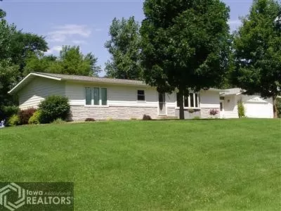 201 2nd St, Deep River, IA 52222 photo 1