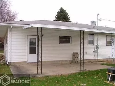 715 Circle Dr, Conrad, IA 50621 photo 4