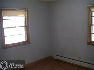 106 Harbert St, Shellsburg, IA 52332 photo 6