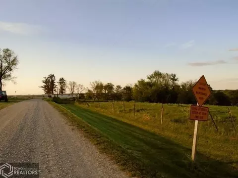 2816 Bb Ave, Deep River, IA 52316 photo 10